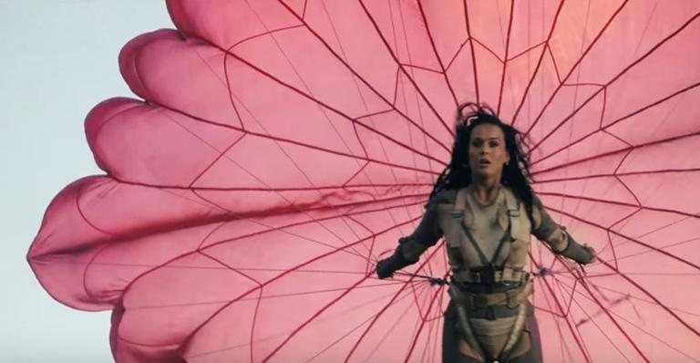 Katy Perry lança novo clipe de 'Rise' - Reprodução