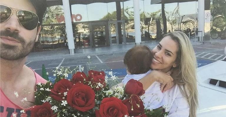 Adriana Sant'anna ganha surpresa do marido - Reprodução Instagram