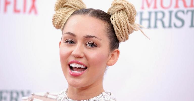 Miley Cyrus aparece na nova série de Woody Allen - Getty Images