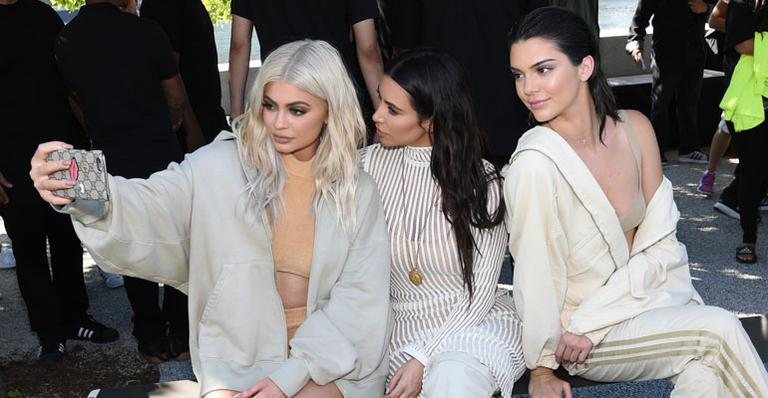 Kim Kardashian e as irmãs, Kendall e Kylie Jenner - Getty Images