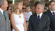 Elegância de Marcela no desfile da Independência, em Brasília - ADRIANO MACHADO/REUTERS, BETO BARATA/PR E FABIO RODRIGUEZ POZZEBOM/AGÊNCIA BRASIL