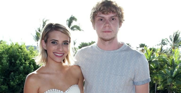 Emma Roberts volta com Evan Peters pela terceira vez - Getty Images