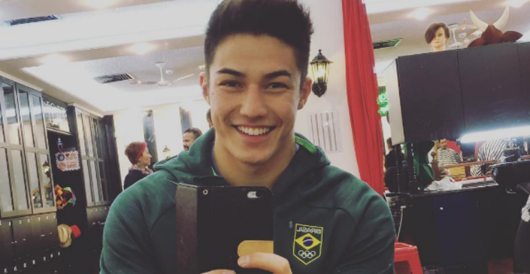 Arthur Nory posa sem camisa e ganha elogios - Reprodução/Instagram