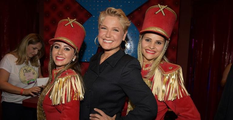 Xuxa festeja os 2 anos de seu buffet em Uberlândia - Blad Meneghel