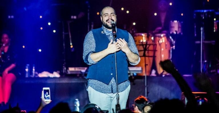 Tiago Abravanel celebra um ano de 'Baile do Abrava' com show especial