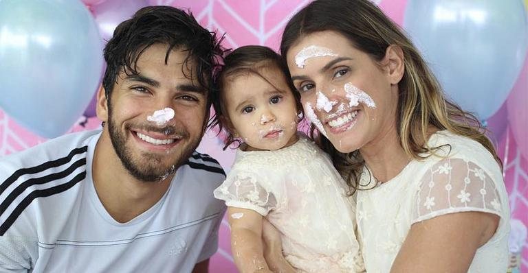 Deborah Secco faz festa para a filha, Maria Flor - Reprodução / Instagram