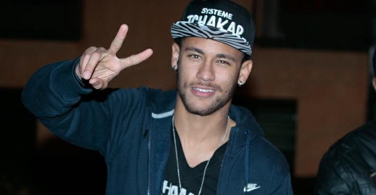 Aos 24 anos, Neymar tem uma fortuna estimada em 50 milhões de dólares - AgNews