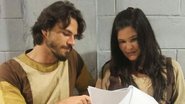 Cristiana Oliveira e Lucas Montandon nos bastidores de 'A Terra Prometida' - Instagram/Reprodução