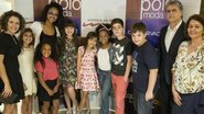 Tatiana, Laura, Negra Li, Sofia, Bia, Ana Júlia, Aisha, Eduardo, Matheus, Antonio e Ana - Yago Perez