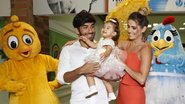 Deborah Secco e Hugo Moura festejam um ano de Maria Flor - Wallace Barbosa/Agnews