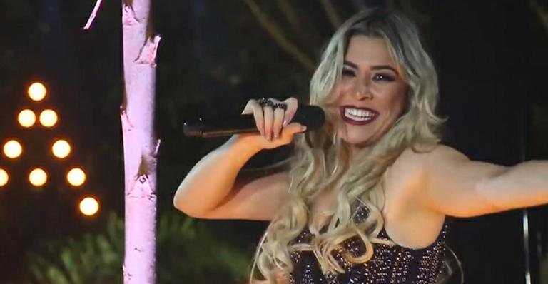 Naiara Azevedo - Record TV/Divulgação