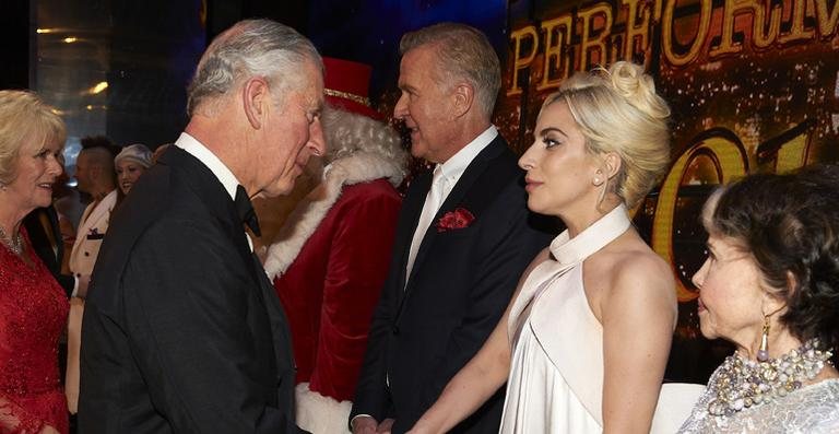 Lady Gaga encontra príncipe Charles e a Duquesa de Cornwall - Getty Images