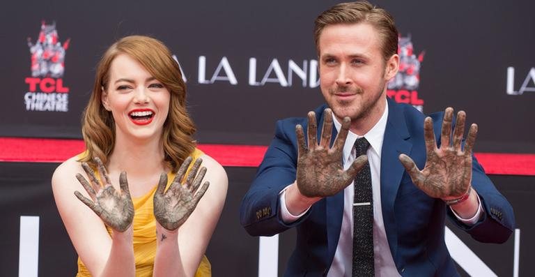 Emma Stone e Ryan Gosling no TCL Chinese Theatre - Getty Images