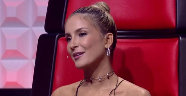 Decote de Claudia Leitte rouba a cena no The Voice Brasil - TV Globo/Reprodução