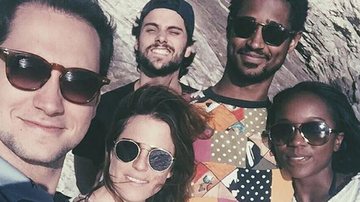 Atores de 'How To Get Away' viajam para Santa Barbara - Reprodução / Instagram