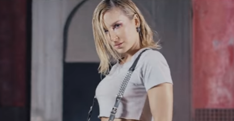 Claudia Leitte lança clipe de “Taquitá”. Confira! - Reprodução Youtube