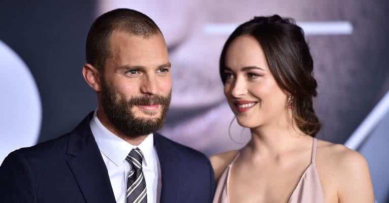 Dakota Johnson e Jamie Dornan: deslumbre em première - Getty Images