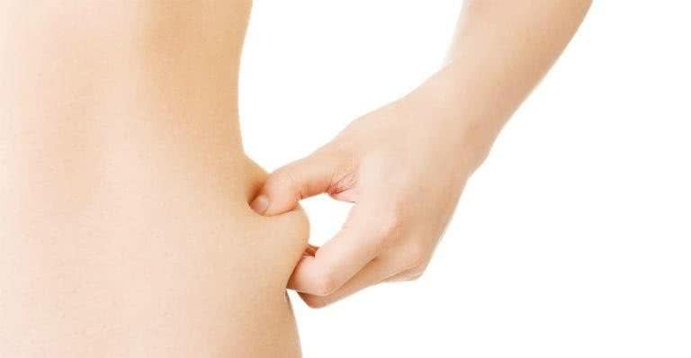 Saiba como perder a gordura lateral do corpo - Shutterstock