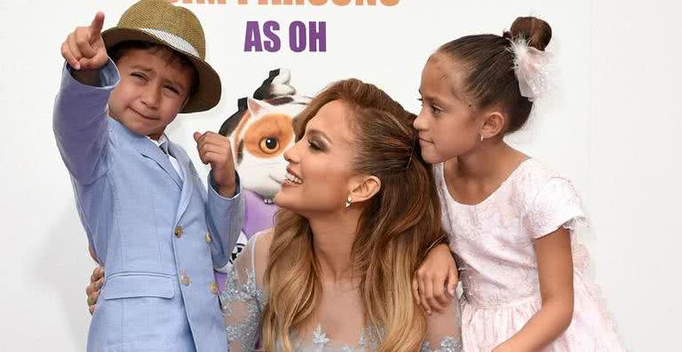 Jennifer Lopez com os filhos, Max e Emme - Getty Images