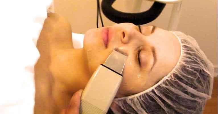 Peeling ultrassônico rejuvenesce e é indolor - Divulgação