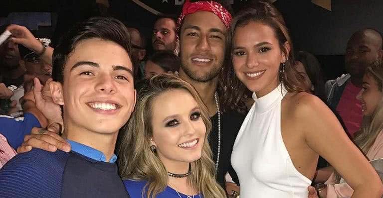 Thomaz Costa, Larissa Manoela, Neymar e Bruna Marquezine - Instagram/Reprodução