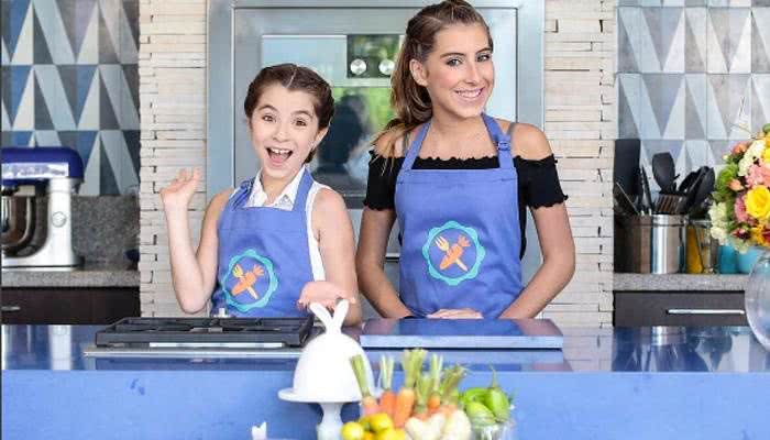 A ex participantes do MasterChef Júnior, Ivana e Sofia, reuniram seus ex colegas de reality para cozinhar com o Chef norte-americano , James Briscione?. Vem ver - Caras Digital