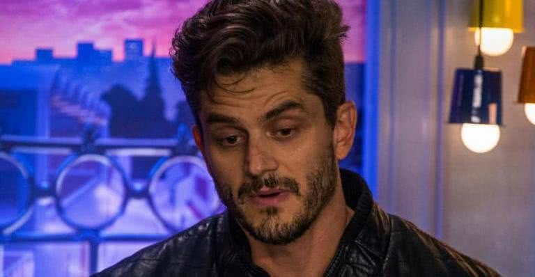 Irmã gata de Marcos do BBB17 tieta Tiago Leifert e reclama: 'Ele me esnobou' - TV Globo