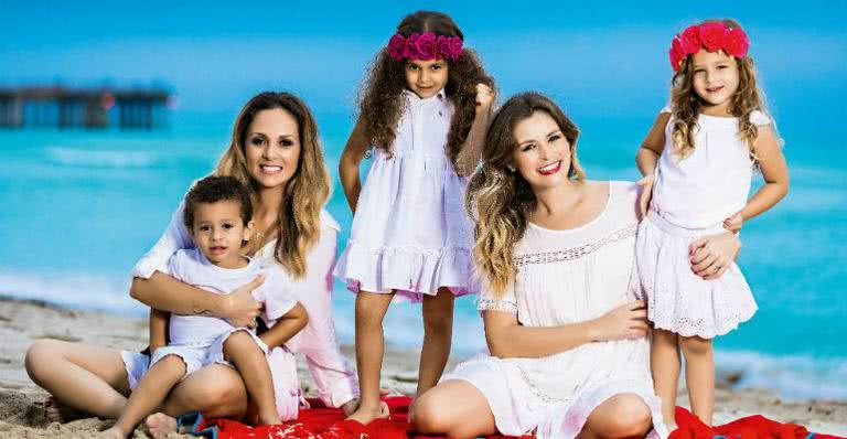 Fabi com filhos, Bernardo e Estella, e Bianca com a herdeira, Cecília - TODDY HOLLAND