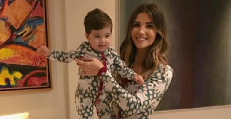 Aline Gotschalg posa de pijama igual a Lucca - Instagram/Reprodução