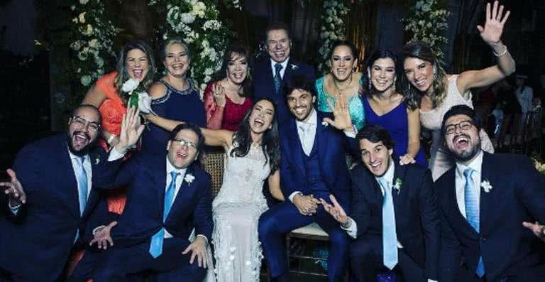 Silvia Abravanel mostra foto da família reunida no casamento de Patricia Abravanel - Reprodução / Instagram