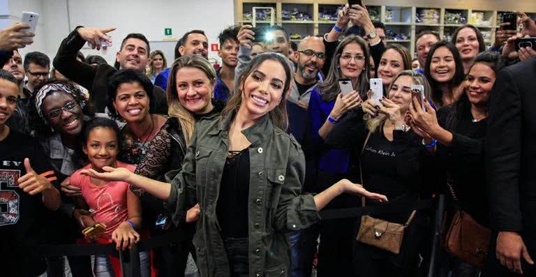 Anitta - Manuela Scarpa e Marcos Ribas / Brazil News