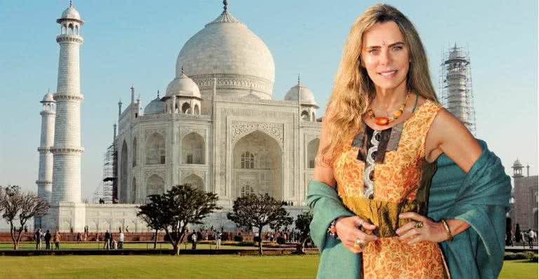 Bruna Lombardi em frente ao Taj Mahal - Divulgação