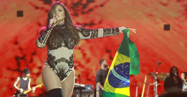 Demi Lovato se apresenta para multidão de fãs em Goiânia - Amauri Nehn/Brazil News