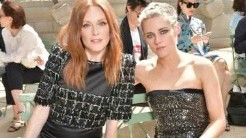 Julianne Moore e Kristen Stewart: elegância em desfile da Chanel em Paris - Divulgação