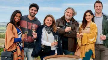 Os casais Aline e Rafael, Giovana e Roberto e Sabrina e Rámon na bela vista da Viña Eden - Cadu Pilotto