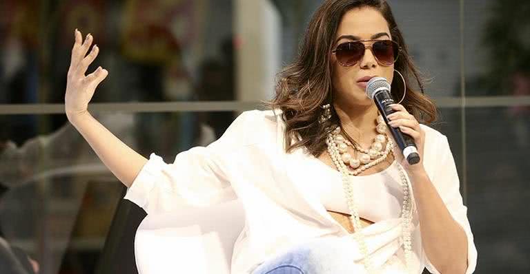 Anitta reúne a imprensa e revela novidades na carreira - Brazil News