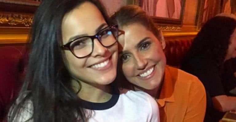 Emilly Araújo se declara para Deborah Secco - Reprodução / Instagram