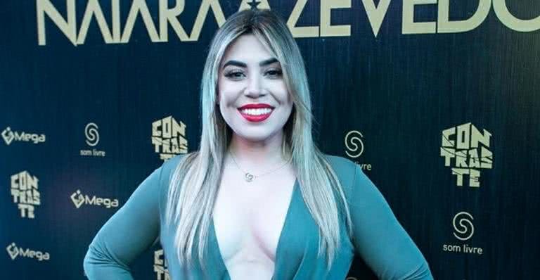 Após o estrondoso sucesso do hit '50 Reais', Naiara Azevedo lança novo projeto gravado na comunidade carioca e comenta sobre a escolha do local. - Reprodução Instagram