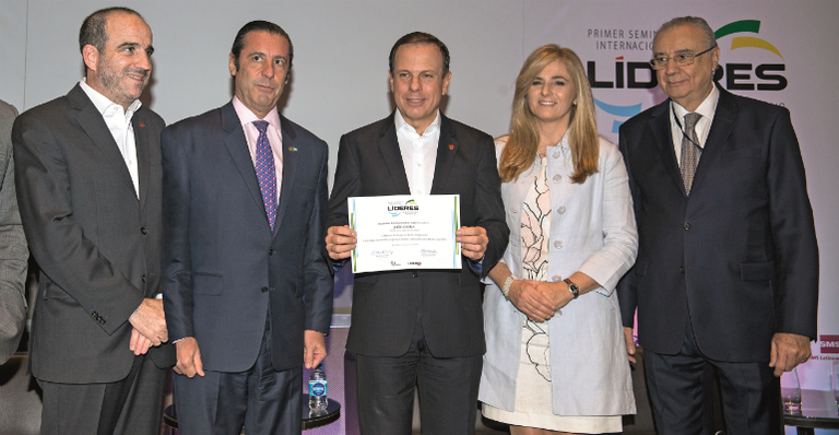 Carlos Magariños, João Doria, Cecilia Luchía Puig e José Roberto Maluf - PAULO SANTOS