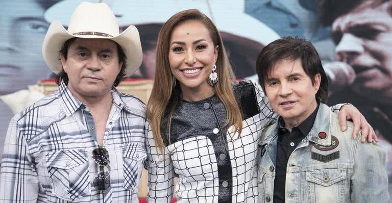 Chitãozinho e Xororó participam do Programa da Sabrina - Record TV