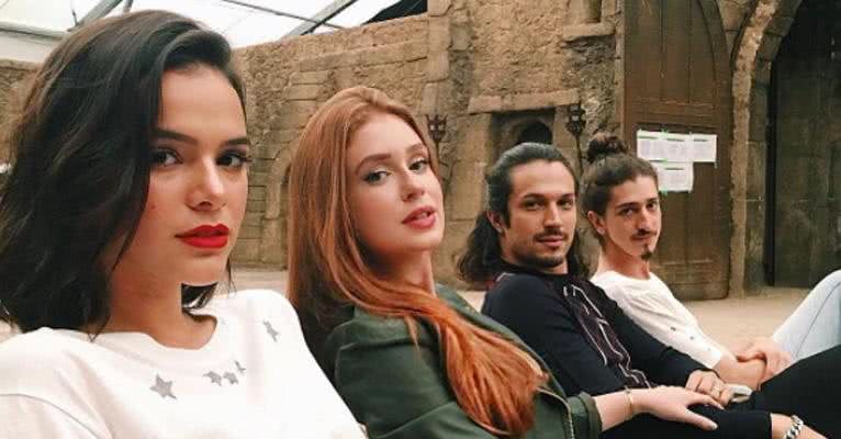 Bruna Marquezine e Marina Ruy Barbosa fazem “carão” - Reprodução/Instagram