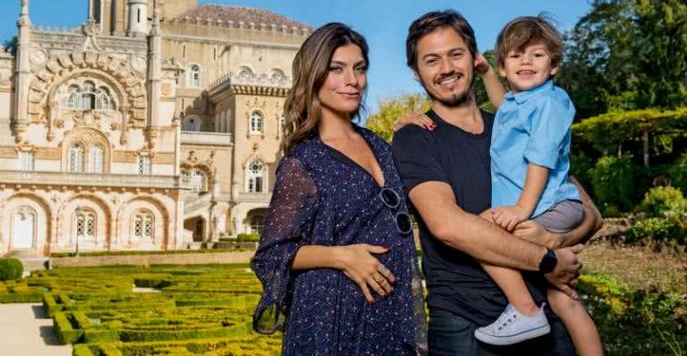 No Castelo de CARAS, Joana, Paulo e Martin são só sorrisos com a gestação de Gaia. Aos sete meses, a atriz já não sente enjoos - Cadu Pilotto