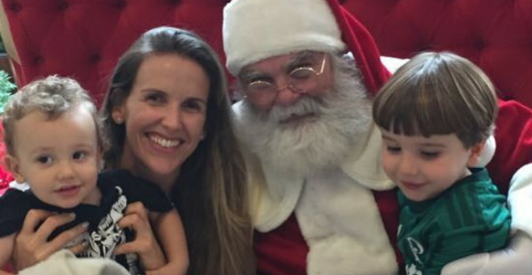 Mariana Ferrão leva João e Miguel para ver o Papai Noel - Instagram/Reprodução