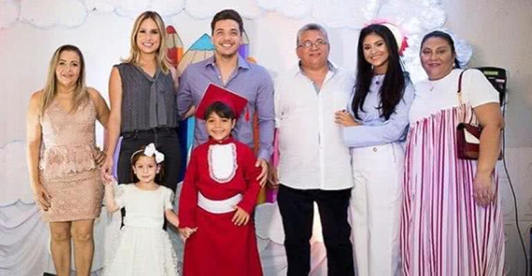 Wesley Safadão celebra formatura do filho com Mileide Mihaile e Thyane Dantas - Instagram/Reprodução