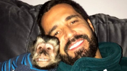 Latino comemora 5 anos do seu macaco de estimação - Reprodução/Instagram