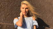 Aline Weber pinta o cabelo de azul para as férias - reprodução/instagram