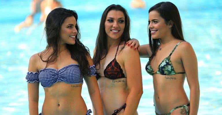 Emilly, Mayla e Karine tatuam a assinatura da mãe - Instagram/Reprodução