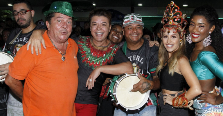 David Brasil, Carla Diaz e Erika Januza curtem o ensaio da Grande Rio - Thyago Andrade/BrazilNews