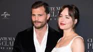 Casal posou junto na premiere de 50 Tons de Liberdade - Getty Images