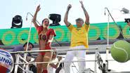 Claudia Leitte agita os foliões ao lado do rapper Pitbull - Thiago Duran / AgNews